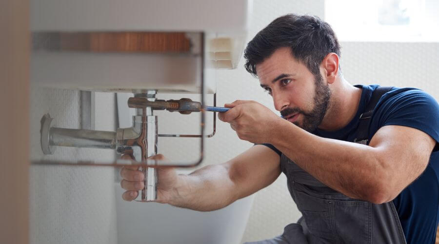 Water heater installation in Lingle, WY